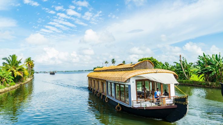 Top 10 Best Places to Visit in Kerala