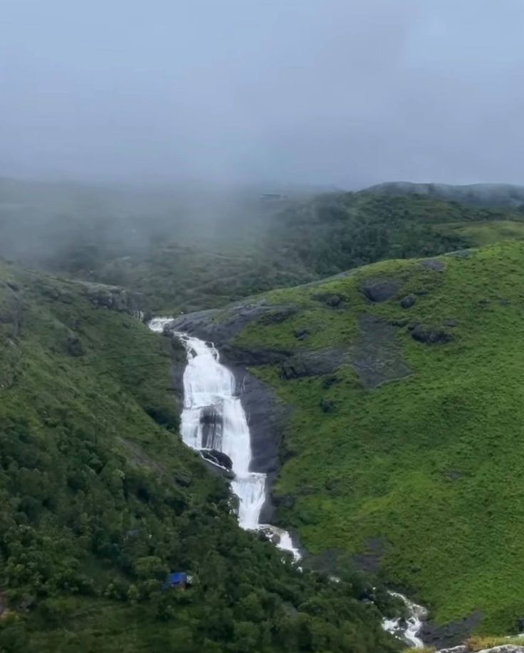 Ulupooni Waterfall
