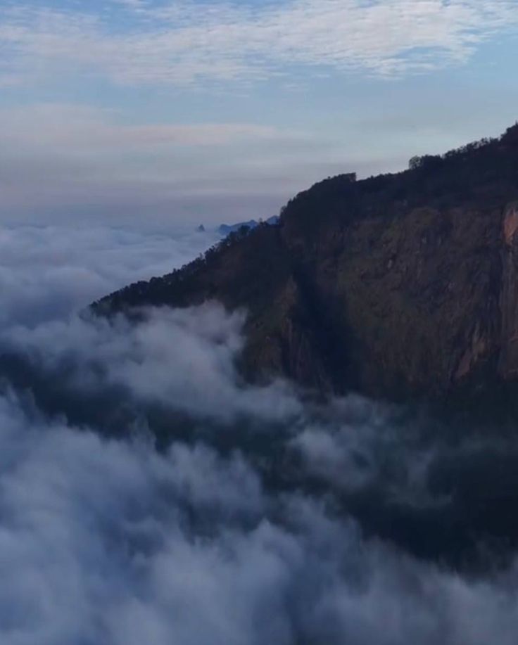 Dolphin’s Nose (Dovestone) Kodaikanal